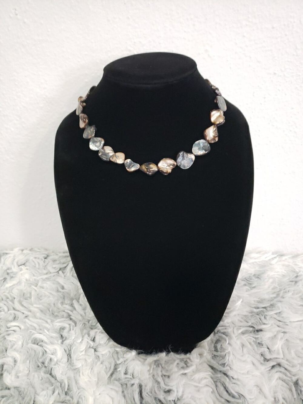 Black Dyed Mother Of Pearl Shell Chunk Beaded Necklace Choker 17" Magnetic Clasp